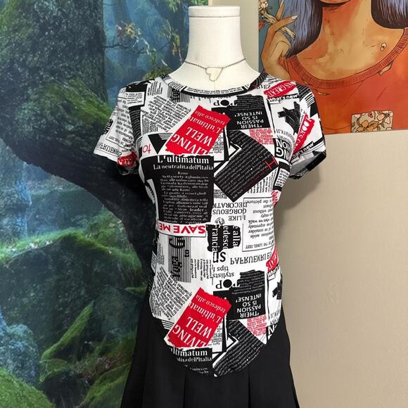 y2k newspaper print fitted graphic top curved hem streetwear - Picture 2 of 5